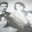Bilge Özgen, annesi, babası ve kardeşi ile